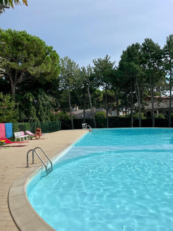 Villa Residenza Mayla Lignano Sabbiadoro Exterior foto